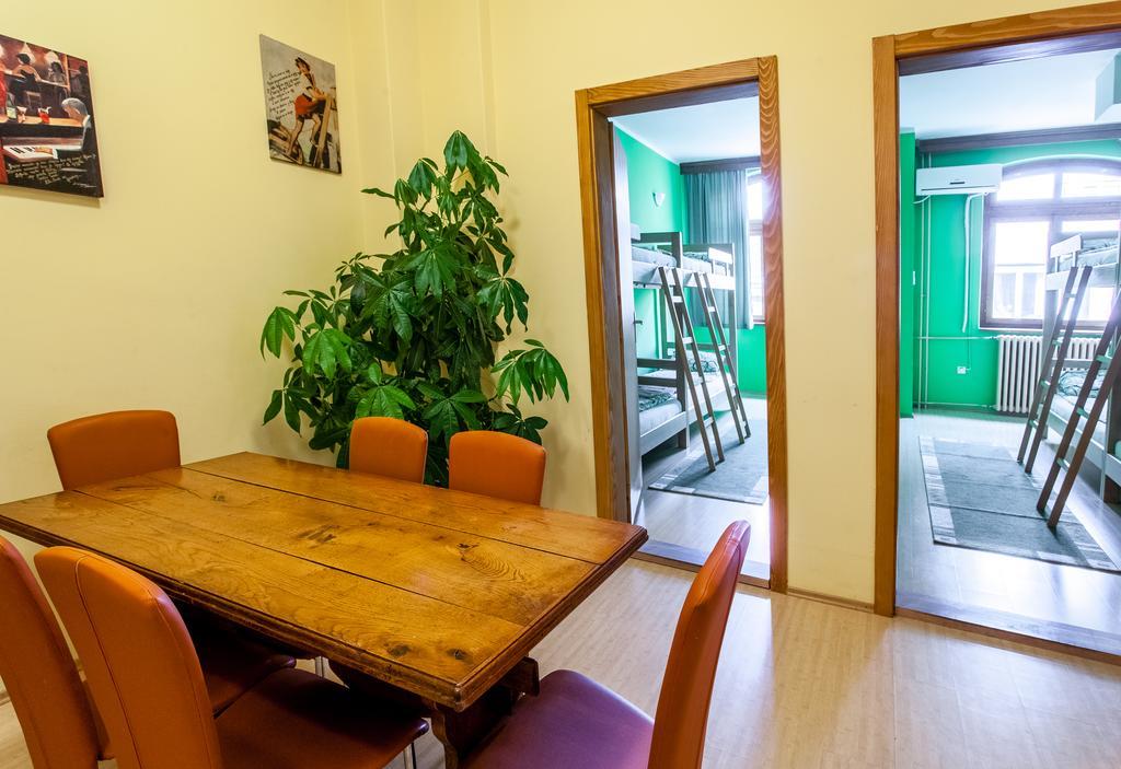 Terasa Hostel Novi Sad Exterior photo